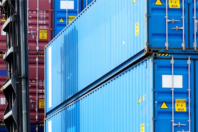 Usługa transportu kolejowego dla firm z Chin do Europy